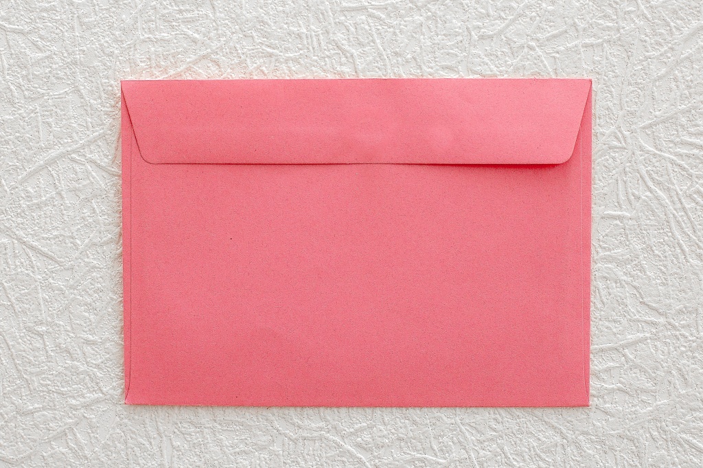 Конверт бумажный а4. Конверт. Бумажный конверт. Цветные конверты. Конверт бумажный цветной.
